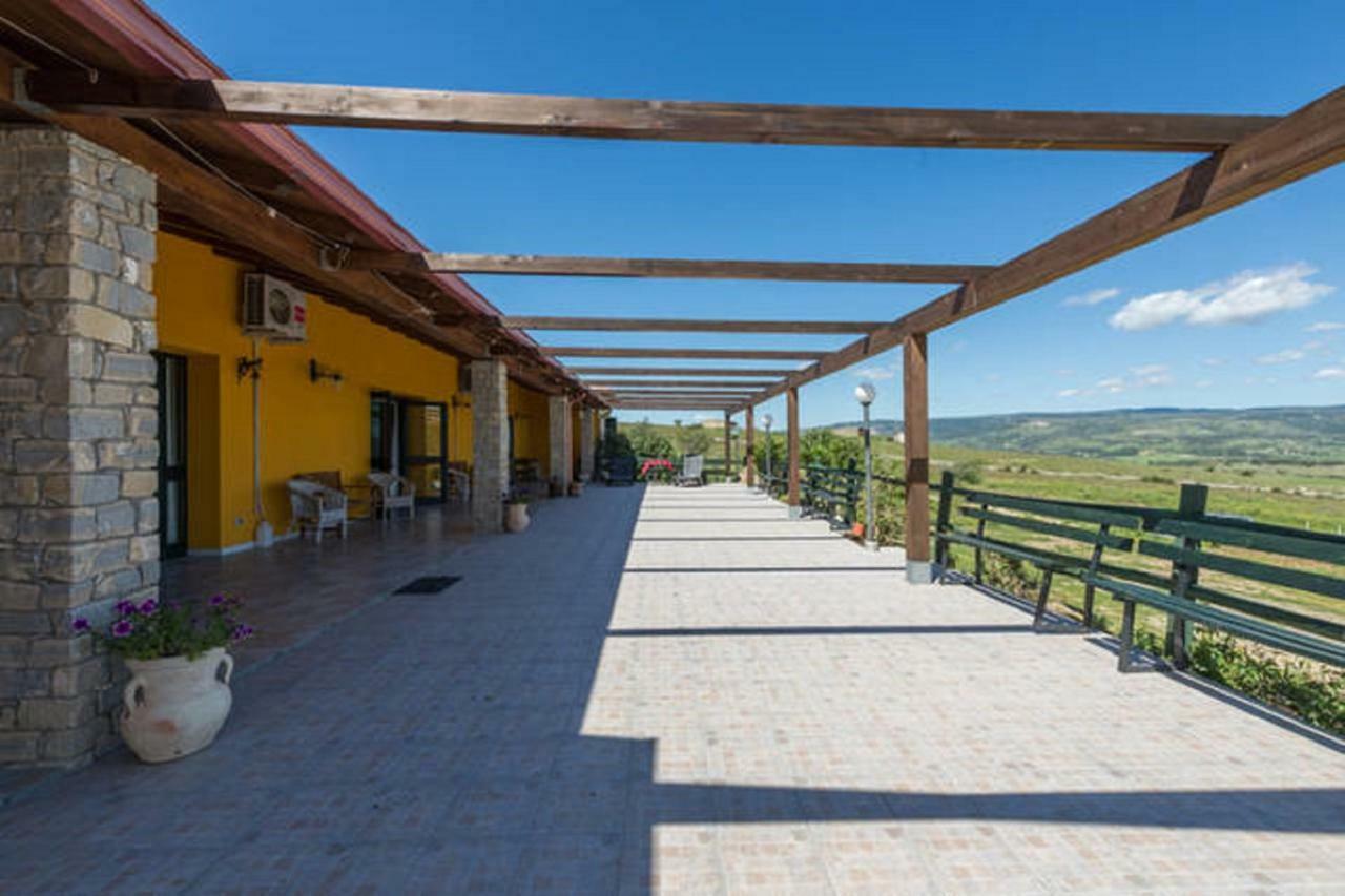 Cuaddus E Tellas Nuragus Exterior foto